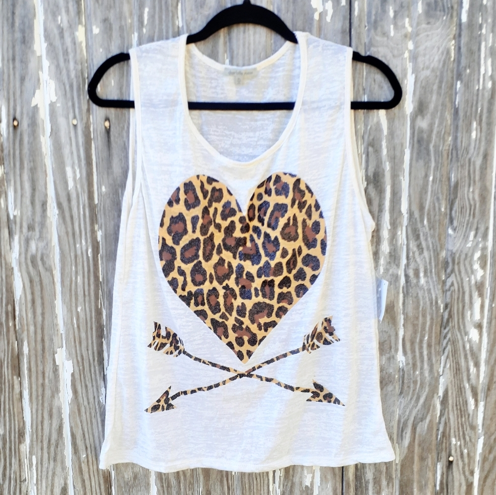 Adorable tank, animal print heart and arrows, XL - Picture 1 of 6